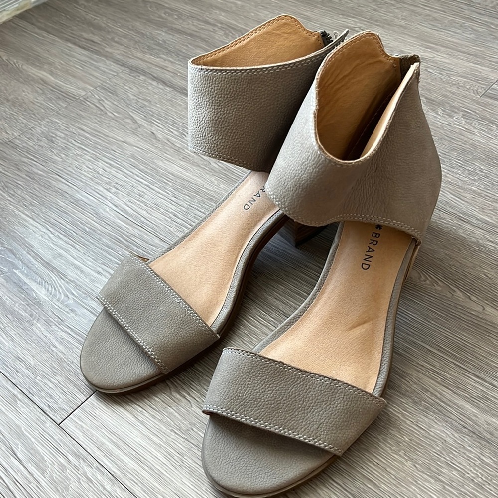 Lucky Brand Sandals